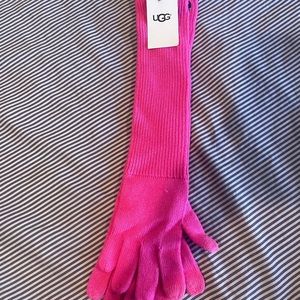 UGG Women’s Long Cuff Bright Pink Knit Gloves, NWT